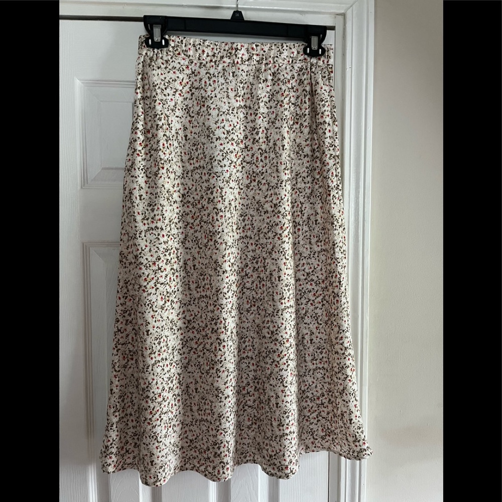 NWT, Know One Cares Skirt, Size Large - Picture 2 of 5